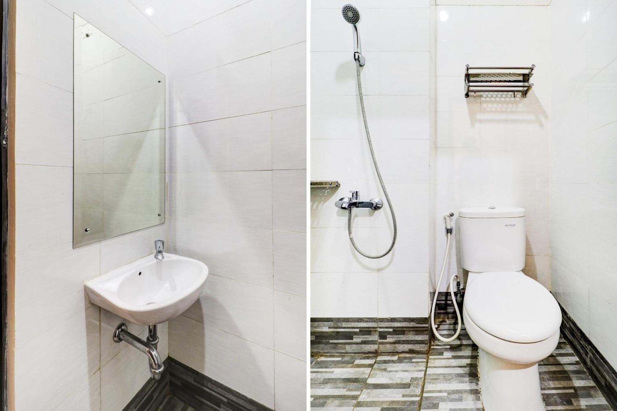 Oyo 90215 Ada Residence Telukjambe Luaran gambar